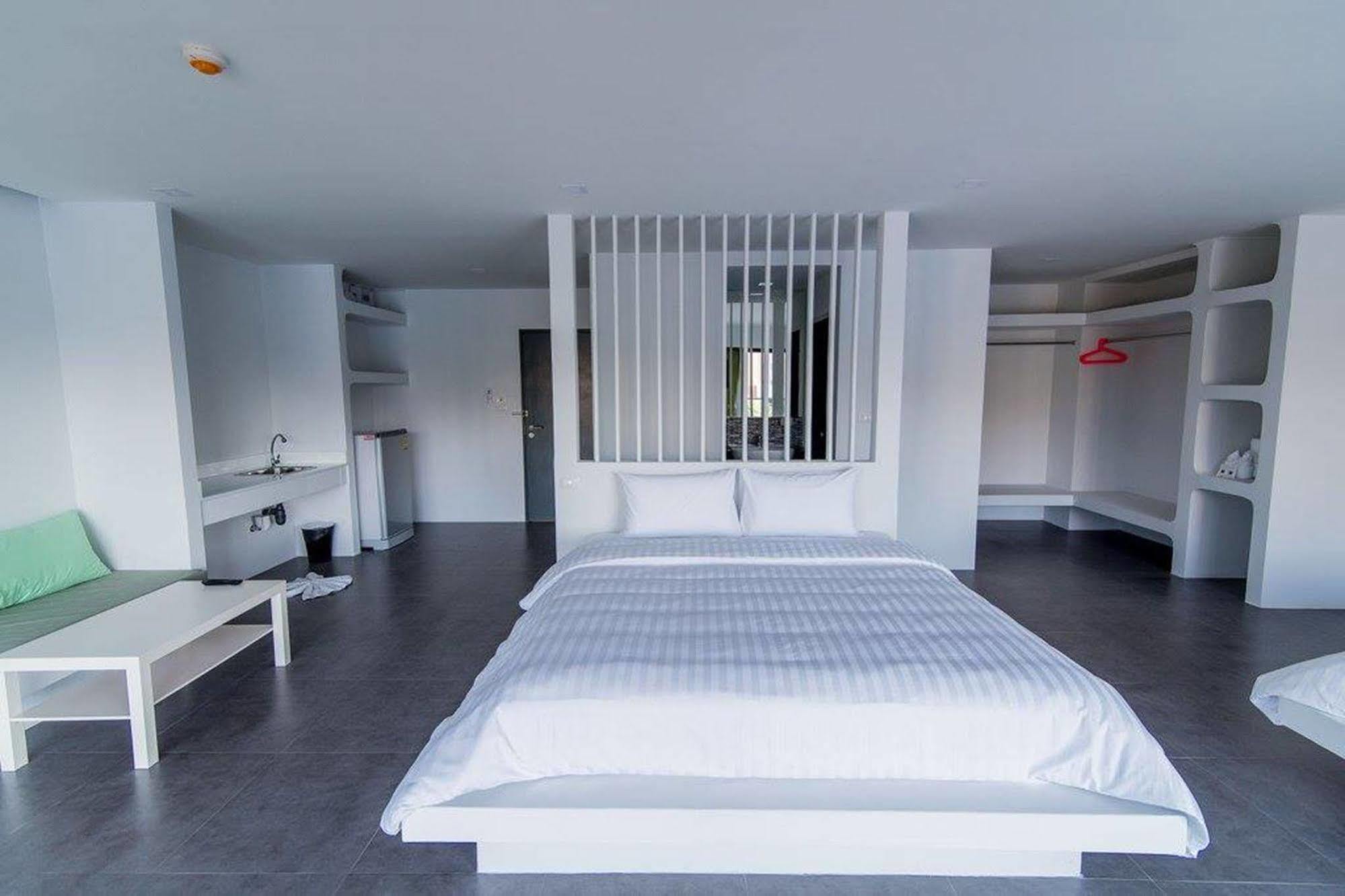 Panitar Haus Ξενοδοχείο Τσον Μπουρί Εξωτερικό φωτογραφία
